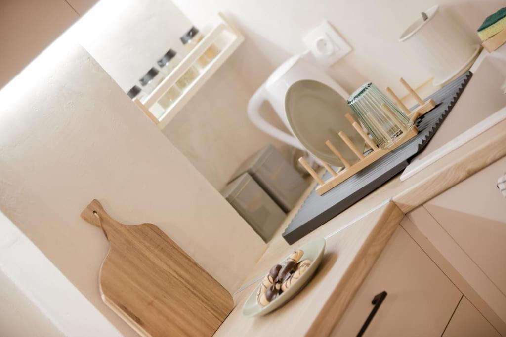 Apo-Zachari Elegant Apartment ラリサ エクステリア 写真