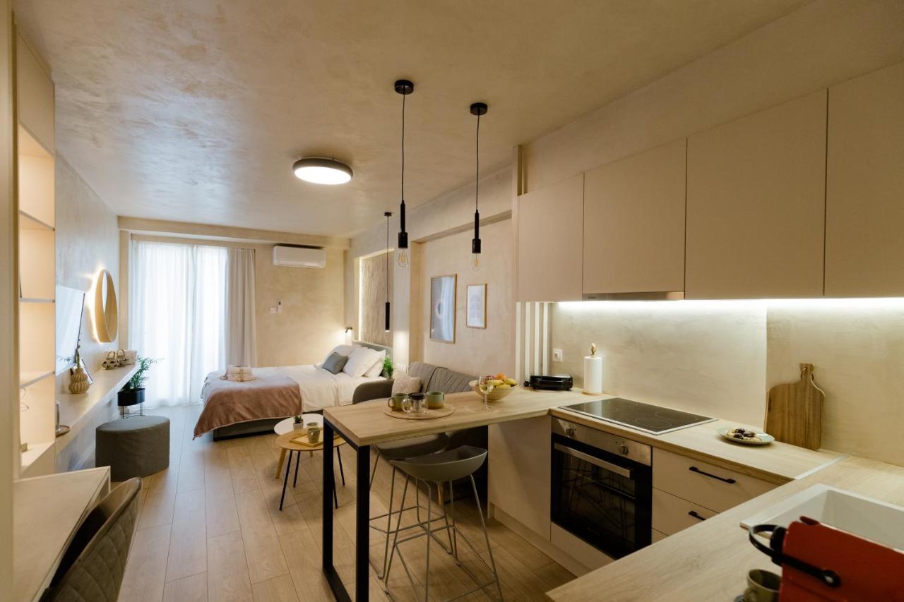 Apo-Zachari Elegant Apartment ラリサ エクステリア 写真